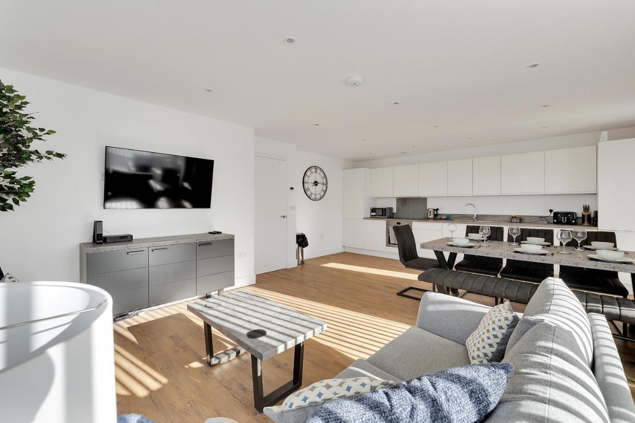 3 Bed- The Pavilion By Pureserviced Plymouth Exterior photo